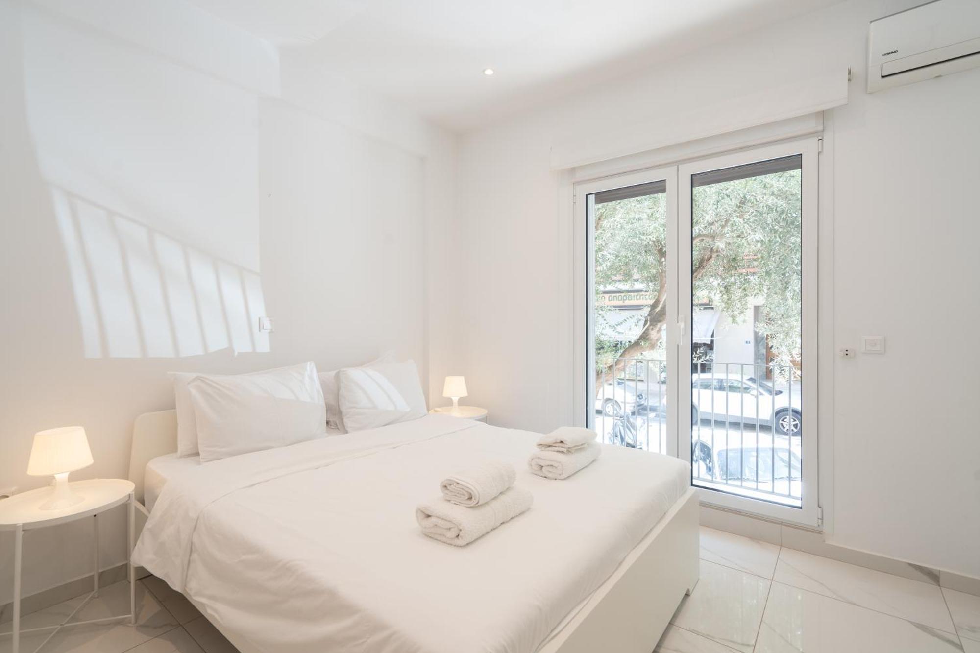 Sophisticated Modern Apt In Athens Center Екстер'єр фото